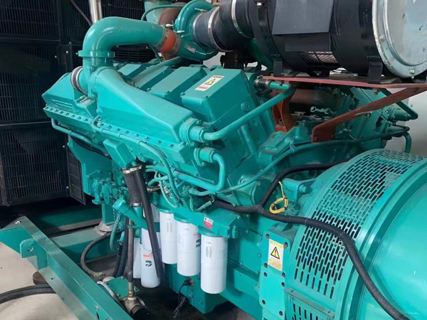 阜康更换100kW柴油发电机组机油时，需要注意哪些事项？